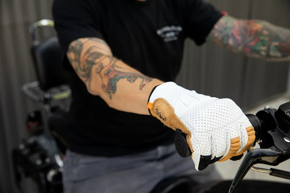 GLOVE BORREGO CEMENT