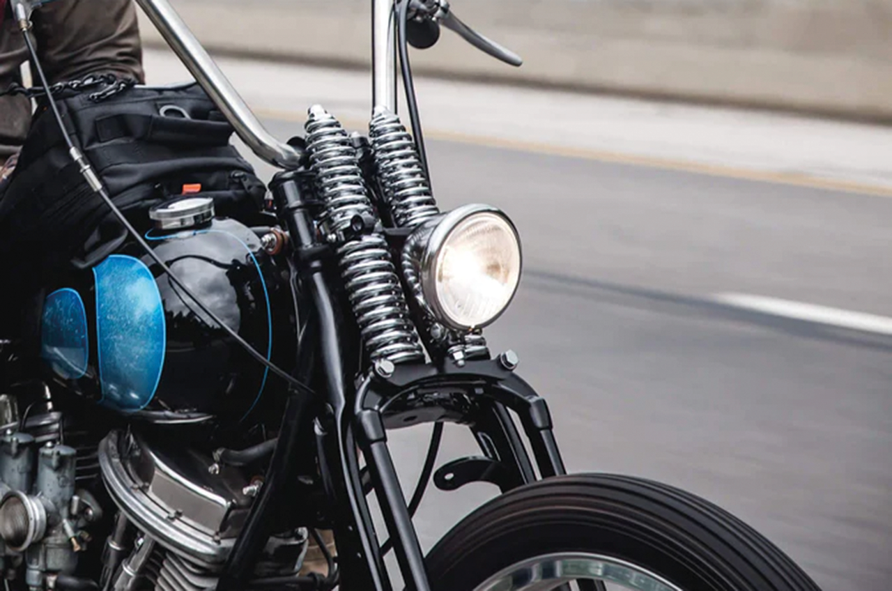 LOWBROW CUSTOMS BOTTOM MOUNT SPRINGER HEADLIGHT BRACKET | 45" | Big Twin | Servi-Car