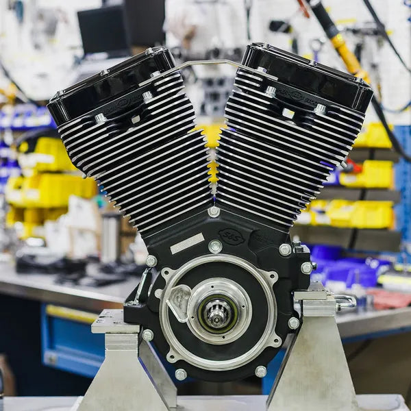 ENGINE V124 BLACK ED LB