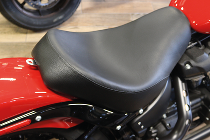 WYATT GATLING BUTT BUCKET SEAT FOR MILWAUKEE EIGHT SOFTAIL | Softail