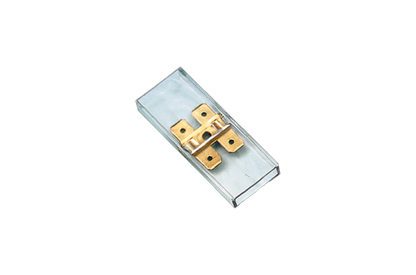 FLAT TERMINAL AND MULTIPLE FLAT CONNECTOR