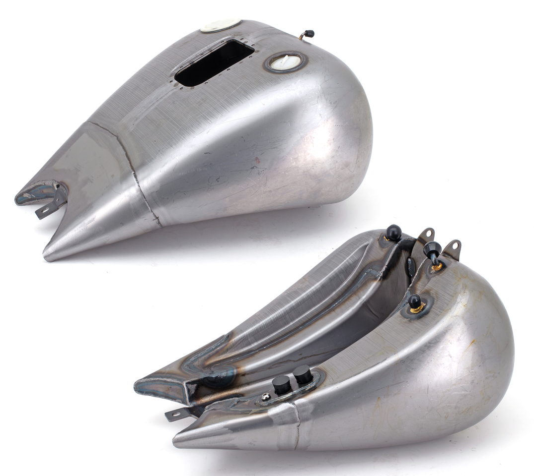 2" STRETCHED CUSTOM STYLE TANKS WITH DASH MOUNT FOR SOFTAIL TWIN CAM | Softail