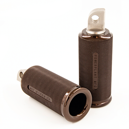 P16 POWERPLANT STANDARD MALE MOUNT FOOT PEGS | Dyna | FXR | Softail | Sportster