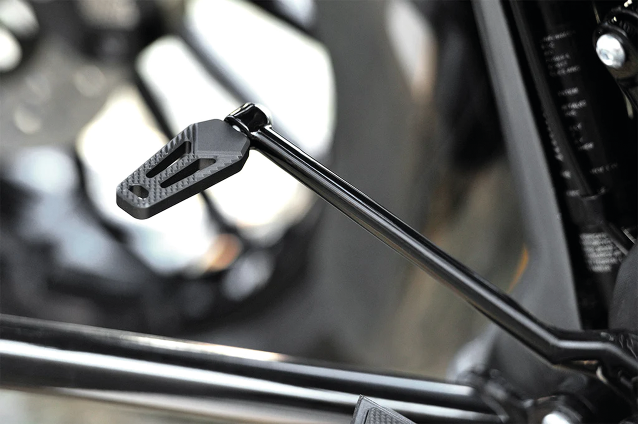 TOMMY & SONS CROOK SERIES FOOT PEGS FOR MILWAUKEE EIGHT SOFTAIL | Adventure Touring | EV | RH Sportster | Softail