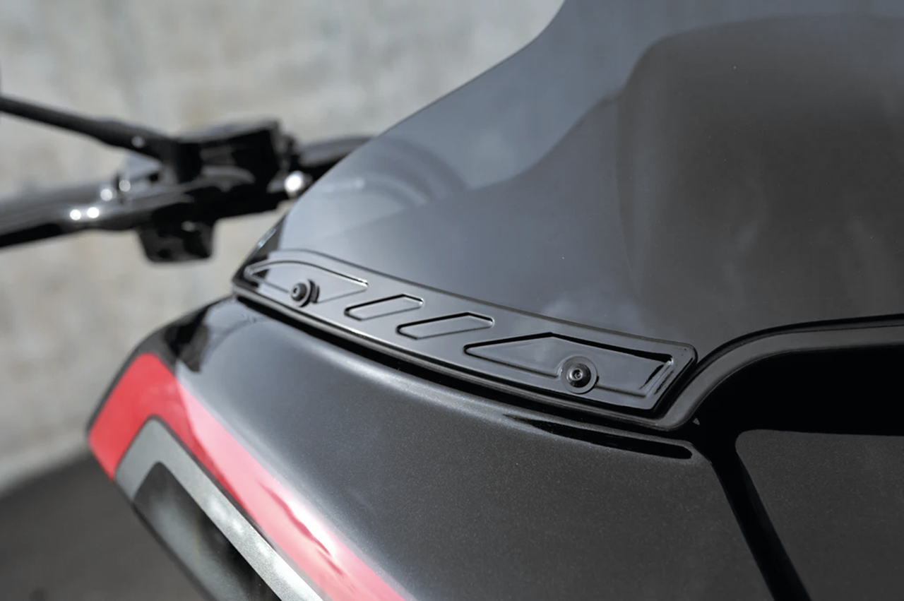 ROAD GLIDE WINDSCREEN TRIM BY TOMMY & SONS | Touring
