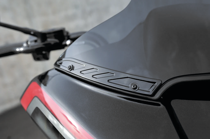 ROAD GLIDE WINDSCREEN TRIM BY TOMMY & SONS | Touring