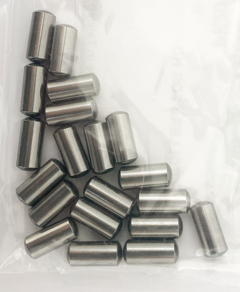 CLUTCH PARTS FOR 1936-EARLY 1984 BIG TWIN - GZP Clutch hub rollers BT37-84 set of 20

Note: 1968-1984 clutch friction discs can be used in 1941-1967 models when installed with an extra steel plate ZPN232616. | Big Twin  |  FX  |  FXR  |  Touring