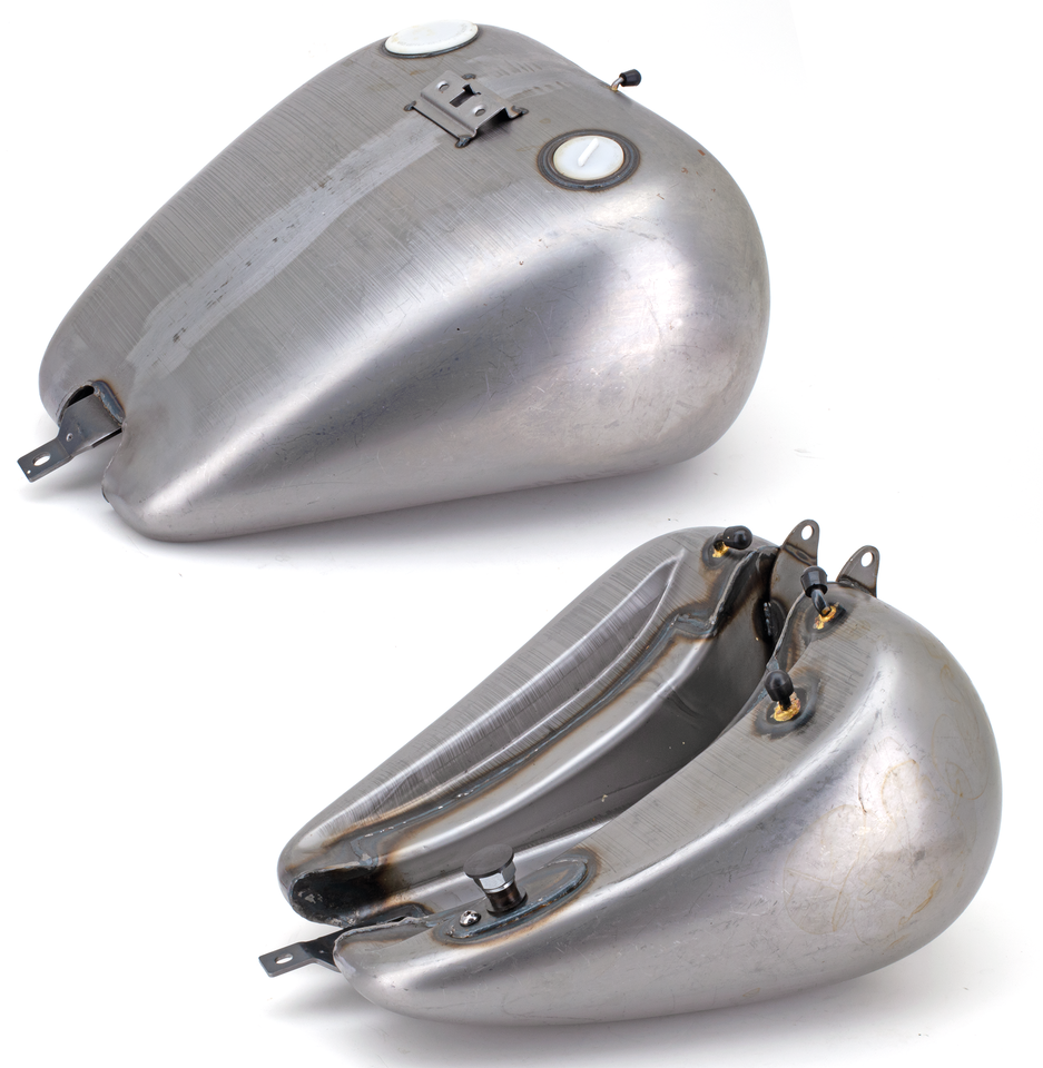 CUSTOM STYLE TANKS WITH DASH MOUNT FOR TWIN CAM SOFTAIL 2000-2006
