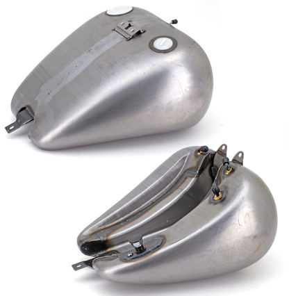 CUSTOM STYLE TANKS WITH DASH MOUNT FOR TWIN CAM SOFTAIL 2000-2006