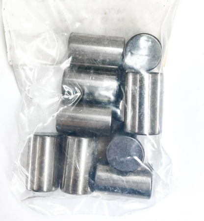 LOWER END PARTS FOR 1954-1956 KH & 1957-1976 XL - R.Case Pinion shaft roller set Std

Quality replacement parts for 1954-1976 KH and XL models, parts are sold each unless indicated differently.